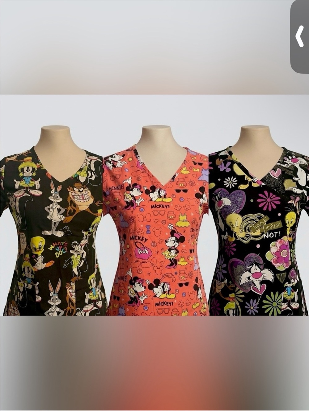 ⚡️ SET OF 3 Vintage SCRUBS
Warner Bros. Looney Tunes & Disney in XS